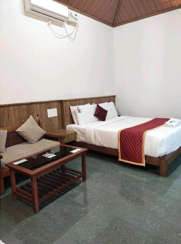 Hotel Coorggavadana Madikeri Exteriér fotografie
